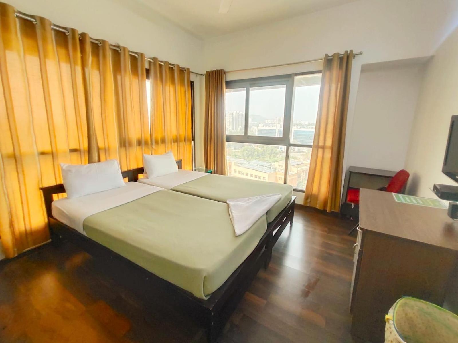 Private Rooms In Blue Ridge Hinjawadi Luaran gambar