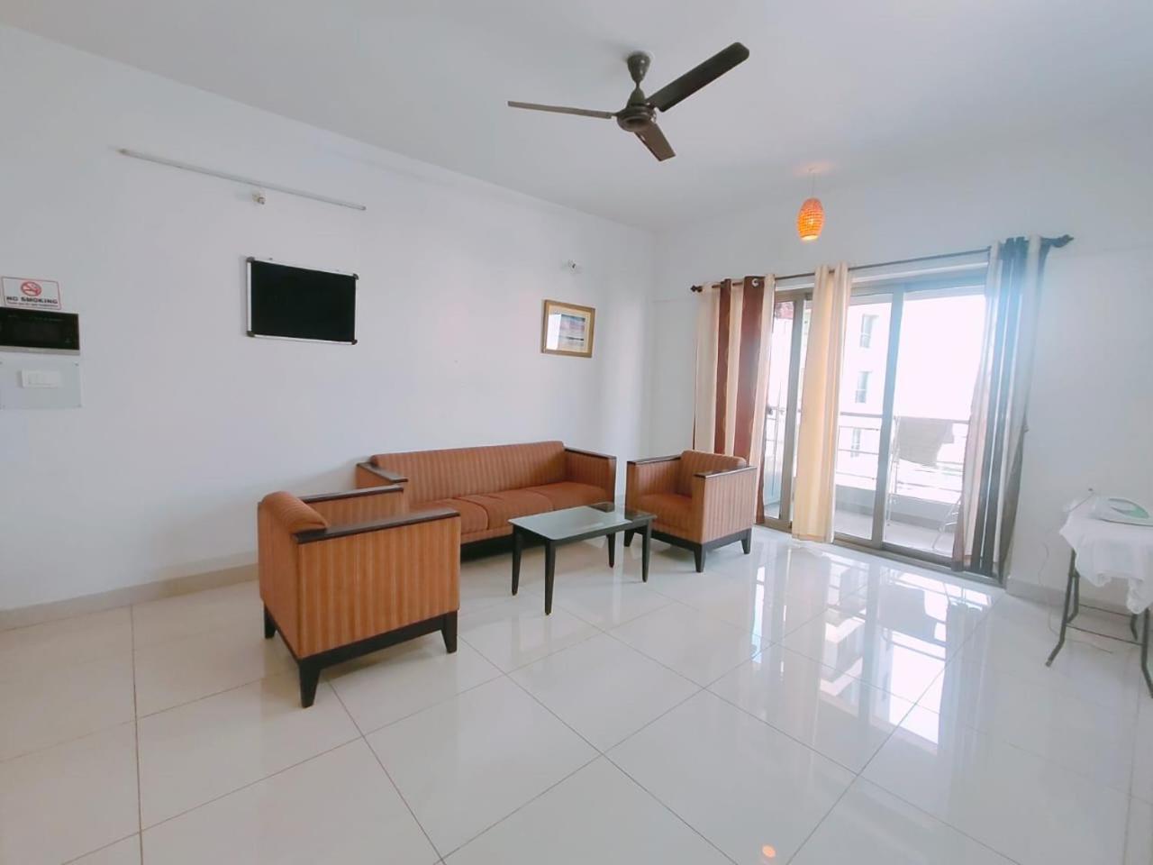 Private Rooms In Blue Ridge Hinjawadi Luaran gambar